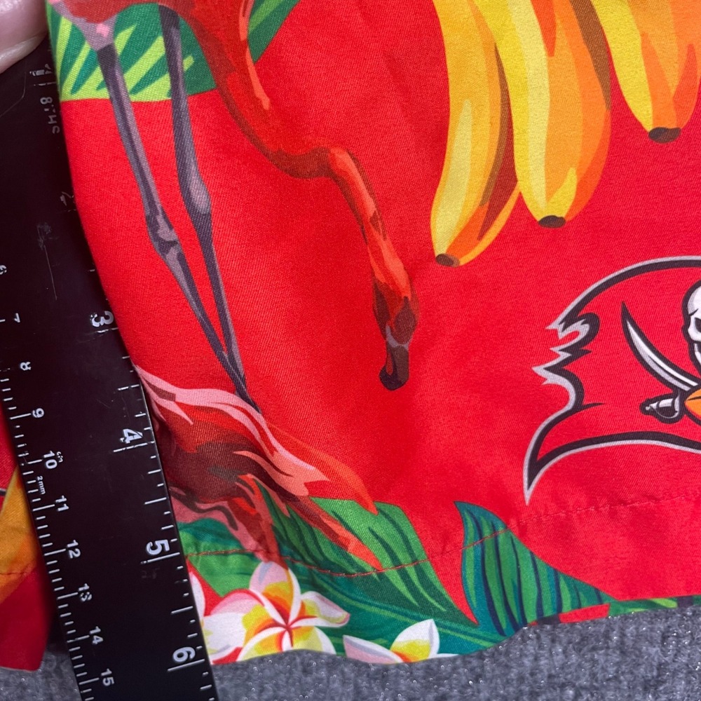 NFL Tampa Bay Buccaneers Mens Tropical Flamingo Swim Trunks Red Large Floral - Picture 9 of 10